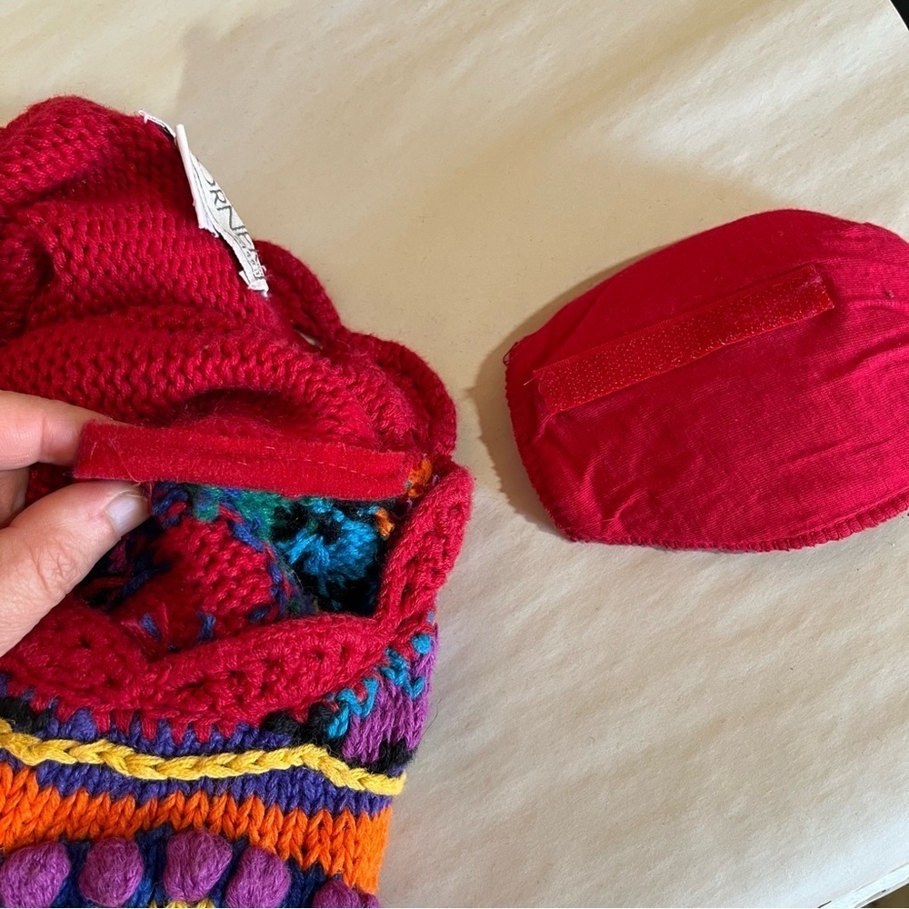 Casual Corner Artsy 90s Red Knit Sweater Vibrant Details Art To Wear - Picture 9 of 11